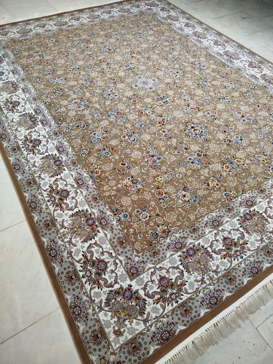 فرش 700 شانه - T3713