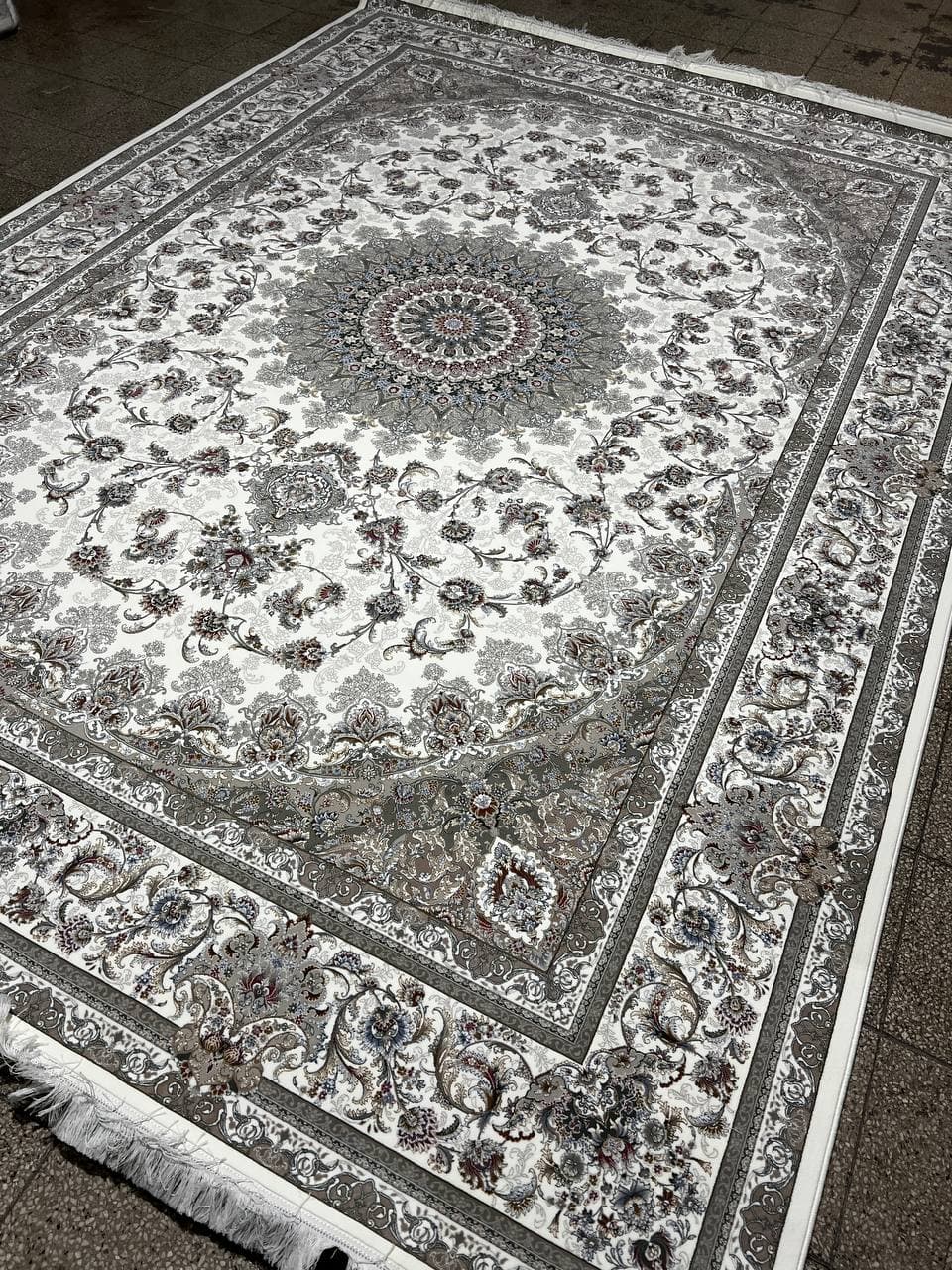 فرش 1200 شانه - V4481