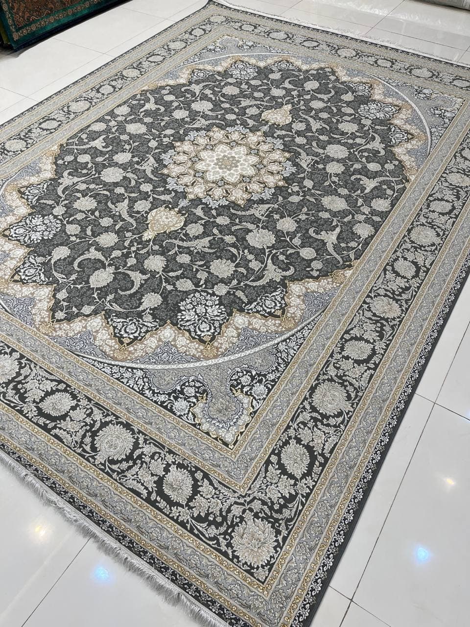 برجسته کد صنوبر - L579