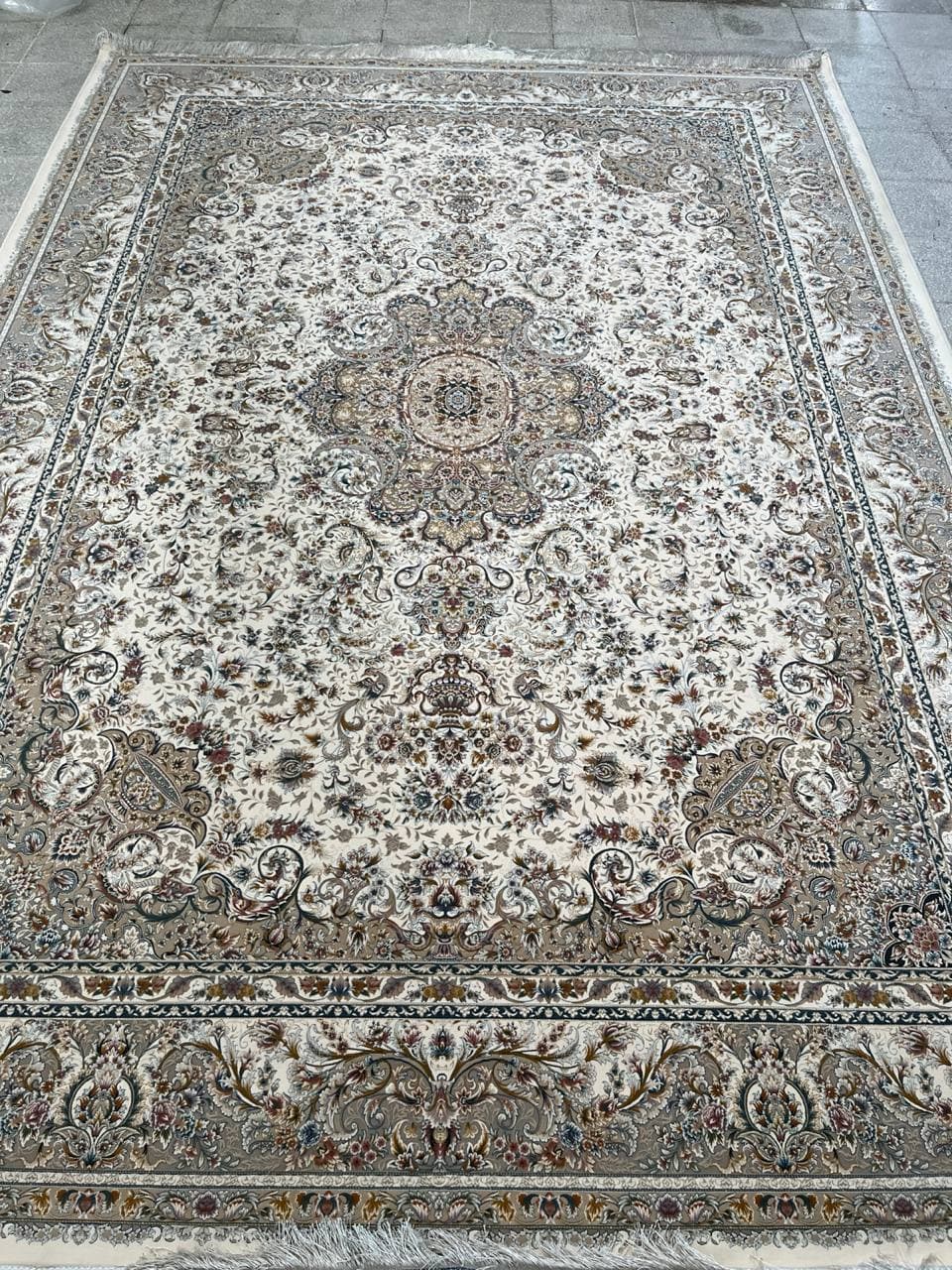 برجسته کد سالاری کرم - K3966